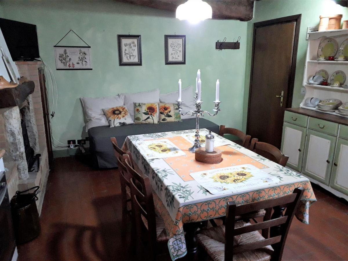 Il Mirtillo - A Truly Magical Place In The Heart Of Tuscany, Nestled In A Medieval Village Chianni Bagian luar foto